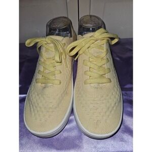SUAVS Zilker Yellow Knit Low Top Sneakers Womens 9.5 Mens 7.5 Breathable Travel